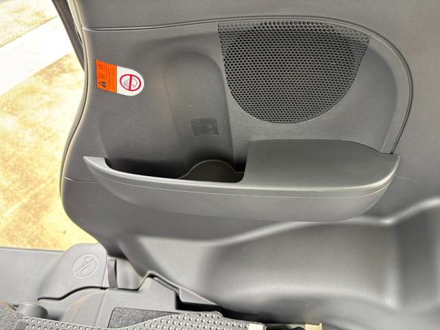 タントカスタムRS トップエディションVS SAIII15インチアルミホイール 大型エアロバンパー LEDヘッドランプ オート格納式カラードドアミラー 本革巻ステアリングホイール 両側パワースライドドア(静岡県)の中古車