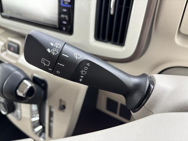 ムーヴキャンバスXホワイトアクセントリミテッド SAIII14インチフルホイールキャップ キーフリーシステム 両側パワースライドドア オートエアコン(プッシュ式) オートライト 置きラクボックス(静岡県)の中古車