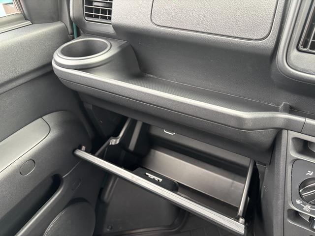 ハイゼットカーゴクルーズＳＡIII２ＷＤ　ＭＴ　電動格納式カラードドアミラー　ＵＶカットガラス（フロントウィンドウ）　１２インチフルホイールキャップ　撥水フルファヴリックシート表皮　キーレスエントリー　マニュアルエアコン（静岡県）の中古車