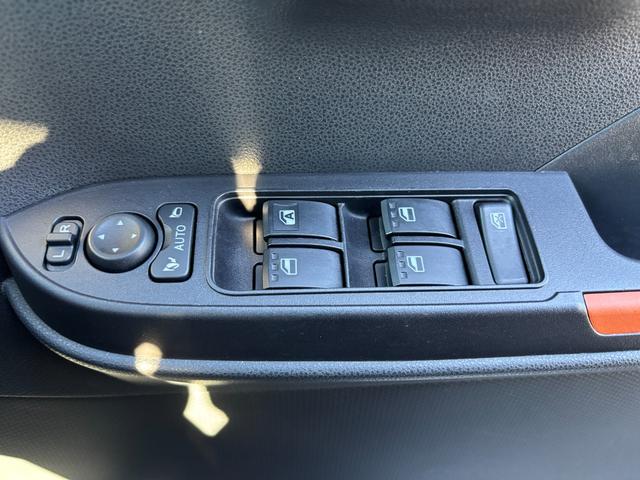 タントファンクロスターボ１５インチアルミホイール　キーフリーシステム　プッシュボタンスタート　オートエアコン（プッシュ式）　フルＬＥＤヘッドランプ　オート格納式カラードドアミラー　本革巻ステアリングホイール（静岡県）の中古車