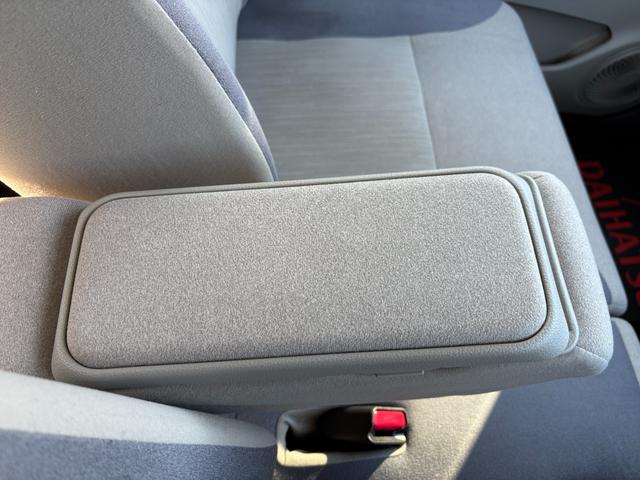 キャストスタイルG VS SAIIIシートヒーター ウレタンステアリングホイール 15インチアルミホイール BiAngleLEDヘッドランプ LEDフォグランプ LEDフロントパーソナルランプ LEDルームランプ(静岡県)の中古車