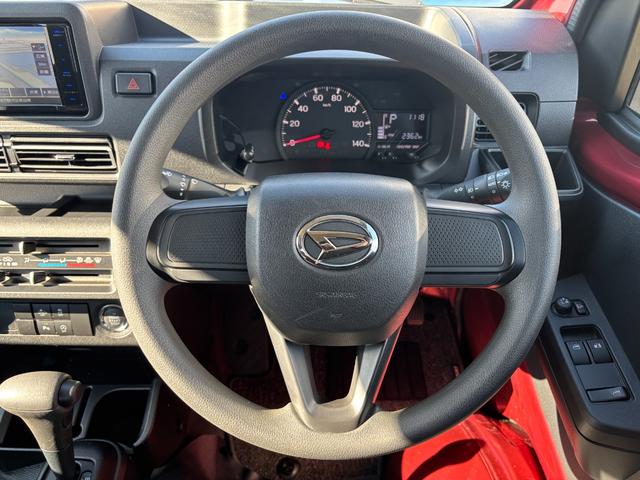 ハイゼットトラックジャンボエクストラLEDヘッドランプ シートスライド&リクライニング機構 荷台ステップ オーバーヘッドシェルフ マニュアルエアコン コーナーセンサー(静岡県)の中古車