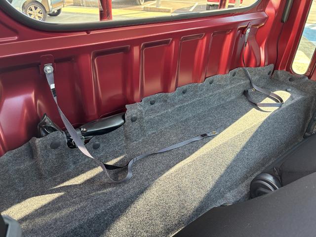 ハイゼットトラックジャンボエクストラLEDヘッドランプ シートスライド&リクライニング機構 荷台ステップ オーバーヘッドシェルフ マニュアルエアコン コーナーセンサー(静岡県)の中古車