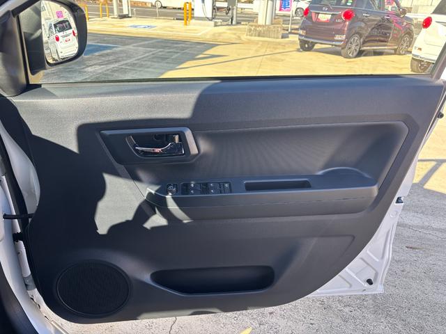 ミライースＸ　ＳＡIII１４インチフルホイールキャップ　ＬＥＤヘッドランプ　電動格納式（カラード）ドアミラー　自発光式デジタルメーターブルーイルミネーションメーター　マニュアルエアコン（ダイヤル式）　キーレスエントリー（静岡県）の中古車