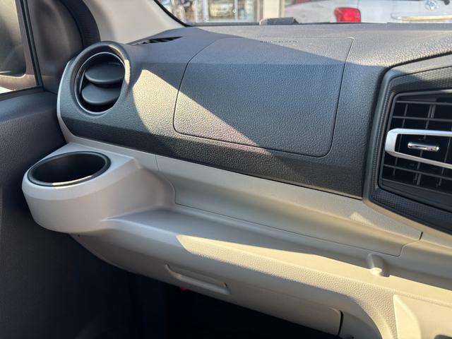 ミライースＸ　ＳＡIII１４インチフルホイールキャップ　ＬＥＤヘッドランプ　電動格納式（カラード）ドアミラー　自発光式デジタルメーターブルーイルミネーションメーター　マニュアルエアコン（ダイヤル式）　キーレスエントリー（静岡県）の中古車