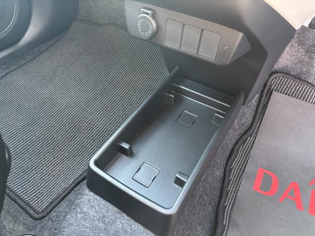 ミライースＸ　ＳＡIII１４インチフルホイールキャップ　ＬＥＤヘッドランプ　電動格納式（カラード）ドアミラー　自発光式デジタルメーターブルーイルミネーションメーター　マニュアルエアコン（ダイヤル式）　キーレスエントリー（静岡県）の中古車