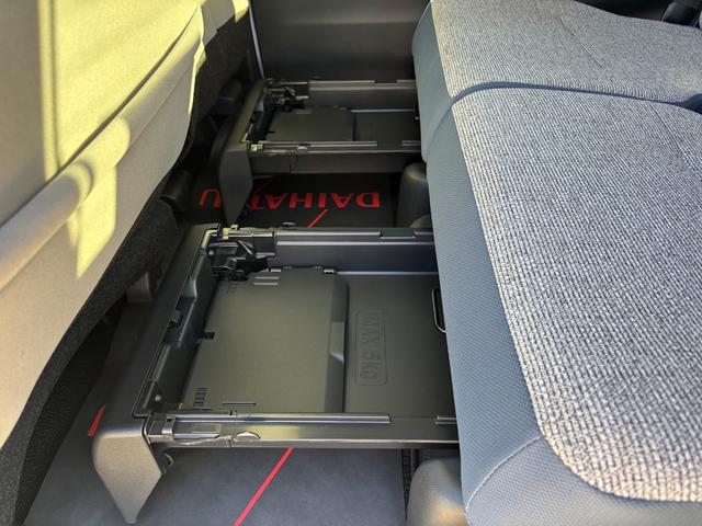 ムーヴキャンバスストライプスＧ１４インチフルホイールキャップ　ＬＥＤヘッドランプ　ＬＥＤフォグランプ　ホっとカップホルダー　両側パワースライドドア　キーフリーシステム　プッシュボタンスタート　ＵＶカットガラス（静岡県）の中古車