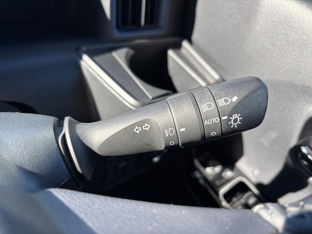 タントカスタムRS15インチアルミホイール キーフリーシステム プッシュボタンスタート オートエアコン(プッシュ式) フルLEDヘッドランプ オート格納式カラードドアミラー 本革巻ステアリングホイール(静岡県)の中古車