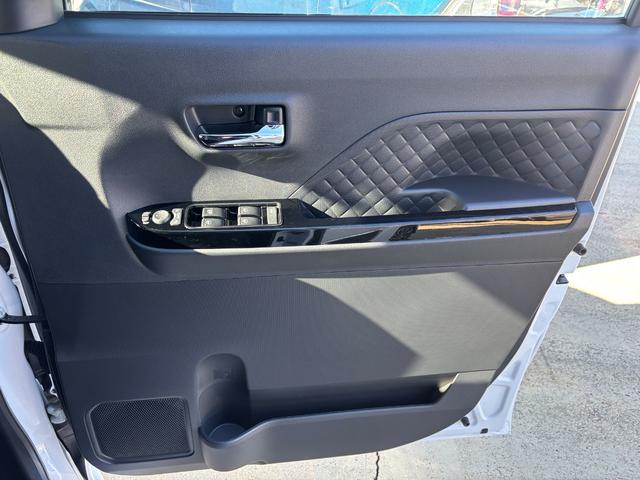 タントカスタムRS15インチアルミホイール キーフリーシステム プッシュボタンスタート オートエアコン(プッシュ式) フルLEDヘッドランプ オート格納式カラードドアミラー 本革巻ステアリングホイール(静岡県)の中古車