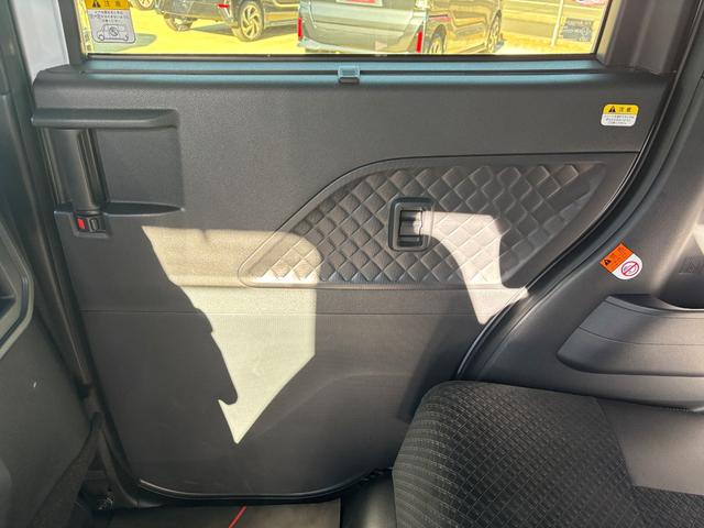 タントカスタムRS15インチアルミホイール キーフリーシステム プッシュボタンスタート オートエアコン(プッシュ式) フルLEDヘッドランプ オート格納式カラードドアミラー 本革巻ステアリングホイール(静岡県)の中古車