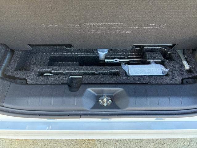 タントカスタムRS15インチアルミホイール キーフリーシステム プッシュボタンスタート オートエアコン(プッシュ式) フルLEDヘッドランプ オート格納式カラードドアミラー 本革巻ステアリングホイール(静岡県)の中古車