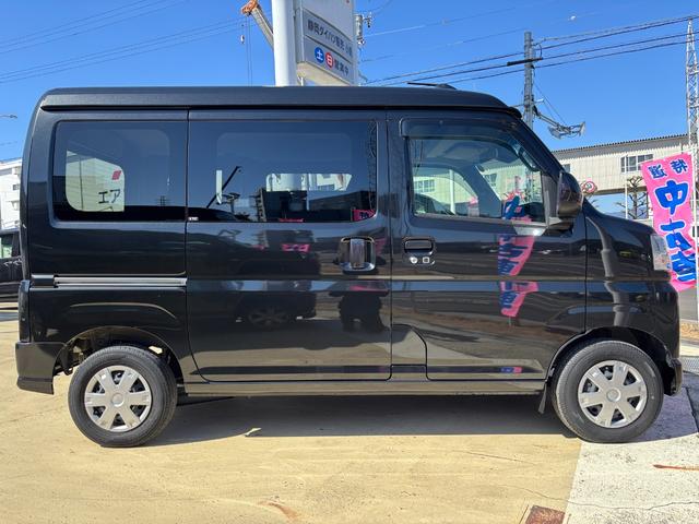 ハイゼットカーゴクルーズＣＶＴ　電動格納式カラードドアミラー　スーパーＵＶＩＲカットガラス（フロントウィンドウ）　１２インチフルホイールキャップ　撥水フルファヴリックシート表皮　大型ＬＥＤ荷室灯　キーフリーシステム（静岡県）の中古車