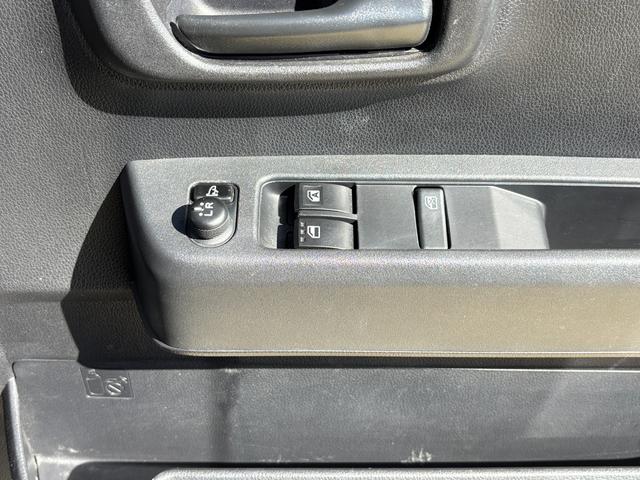 ハイゼットカーゴクルーズＣＶＴ　電動格納式カラードドアミラー　スーパーＵＶＩＲカットガラス（フロントウィンドウ）　１２インチフルホイールキャップ　撥水フルファヴリックシート表皮　大型ＬＥＤ荷室灯　キーフリーシステム（静岡県）の中古車