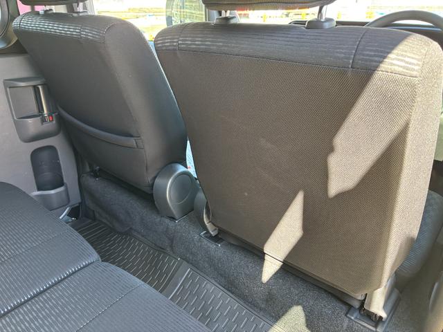 ハイゼットカーゴクルーズＣＶＴ　電動格納式カラードドアミラー　スーパーＵＶＩＲカットガラス（フロントウィンドウ）　１２インチフルホイールキャップ　撥水フルファヴリックシート表皮　大型ＬＥＤ荷室灯　キーフリーシステム（静岡県）の中古車