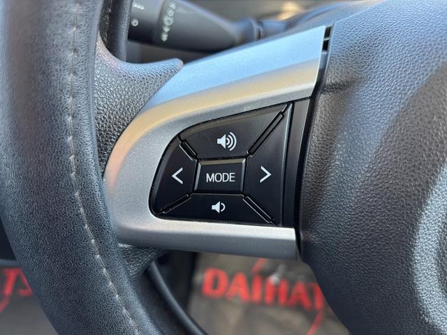 タントＸ　ＶＳ　ＳＡIIIキーフリーシステム　パワースライドドア（左側）　オートエアコン（プッシュ式）　オートライト　ハロゲンヘッドランプ　マルチインフォメーションディスプレイ（静岡県）の中古車