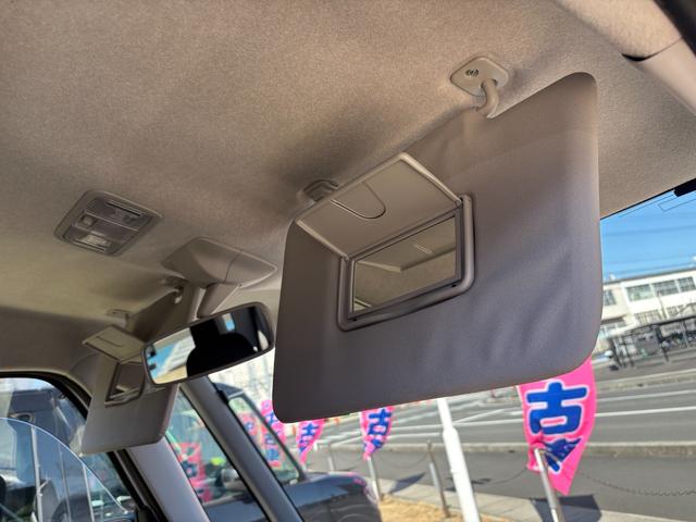 タントＸ　ＶＳ　ＳＡIIIキーフリーシステム　パワースライドドア（左側）　オートエアコン（プッシュ式）　オートライト　ハロゲンヘッドランプ　マルチインフォメーションディスプレイ（静岡県）の中古車