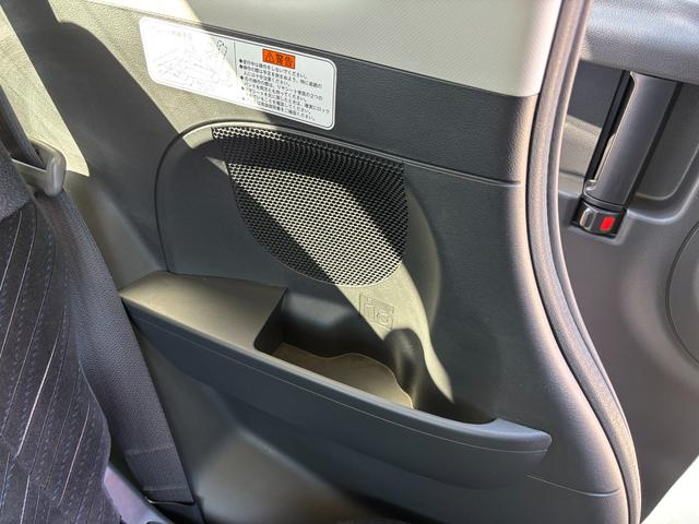 タントＸ　ＶＳ　ＳＡIIIキーフリーシステム　パワースライドドア（左側）　オートエアコン（プッシュ式）　オートライト　ハロゲンヘッドランプ　マルチインフォメーションディスプレイ（静岡県）の中古車