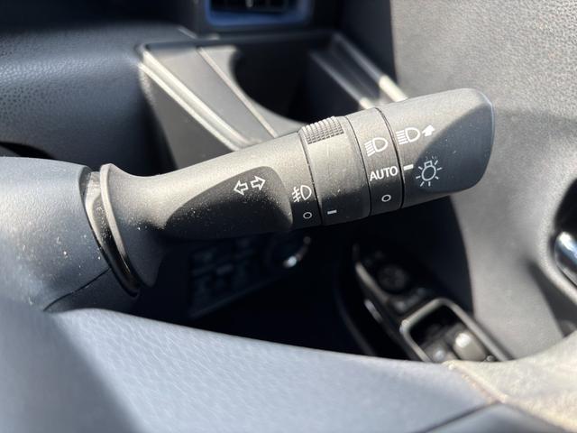 タントカスタムＸ１４インチアルミホイール　大型エアロバンパー　フルＬＥＤヘッドランプ　オート格納式カラードドアミラー　両側パワースライドドア　キーフリーシステム　プッシュボタンスタート（静岡県）の中古車