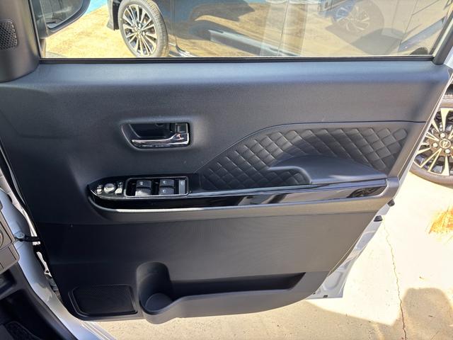 タントカスタムＸ１４インチアルミホイール　大型エアロバンパー　フルＬＥＤヘッドランプ　オート格納式カラードドアミラー　両側パワースライドドア　キーフリーシステム　プッシュボタンスタート（静岡県）の中古車