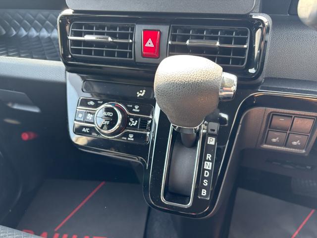 タントカスタムＸ１４インチアルミホイール　大型エアロバンパー　フルＬＥＤヘッドランプ　オート格納式カラードドアミラー　両側パワースライドドア　キーフリーシステム　プッシュボタンスタート（静岡県）の中古車