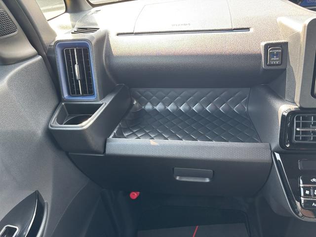 タントカスタムＸ１４インチアルミホイール　大型エアロバンパー　フルＬＥＤヘッドランプ　オート格納式カラードドアミラー　両側パワースライドドア　キーフリーシステム　プッシュボタンスタート（静岡県）の中古車