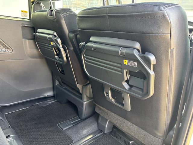 タントカスタムＸ１４インチアルミホイール　大型エアロバンパー　フルＬＥＤヘッドランプ　オート格納式カラードドアミラー　両側パワースライドドア　キーフリーシステム　プッシュボタンスタート（静岡県）の中古車