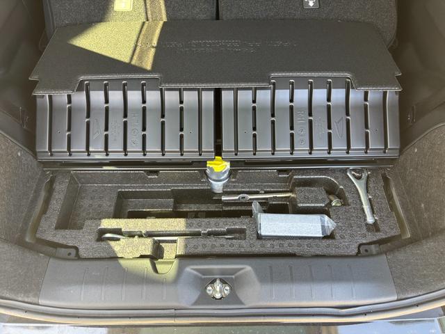 タントカスタムXスタイルセレクション14インチアルミホイール 大型エアロバンパー フルLEDヘッドランプ オート格納式カラードドアミラー 両側パワースライドドア TFTカラーマルチインフォメーションディスプレイ(静岡県)の中古車