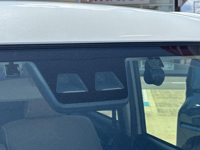 ムーヴキャンバスＧメイクアップＶＳ　ＳＡIII１４インチフルホイールキャップ　ＬＥＤヘッドランプ　キーフリーシステム　両側パワースライドドア　オートエアコン（プッシュ式）　オートライト　置きラクボックス（静岡県）の中古車