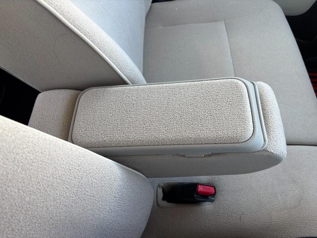 ムーヴキャンバスＧメイクアップＶＳ　ＳＡIII１４インチフルホイールキャップ　ＬＥＤヘッドランプ　キーフリーシステム　両側パワースライドドア　オートエアコン（プッシュ式）　オートライト　置きラクボックス（静岡県）の中古車