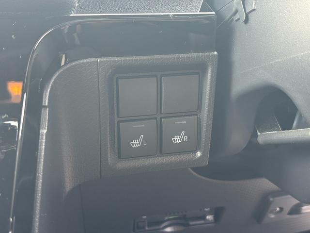 タントカスタムＸ１４インチアルミホイール　大型エアロバンパー　フルＬＥＤヘッドランプ　オート格納式カラードドアミラー　両側パワースライドドア　キーフリーシステム　プッシュボタンスタート（静岡県）の中古車