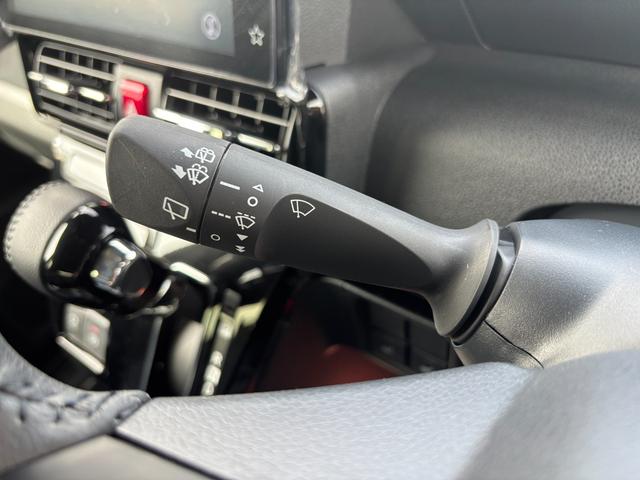 タントカスタムRS15インチアルミホイール キーフリーシステム プッシュボタンスタート オートエアコン(プッシュ式) フルLEDヘッドランプ オート格納式カラードドアミラー 本革巻ステアリングホイール(静岡県)の中古車
