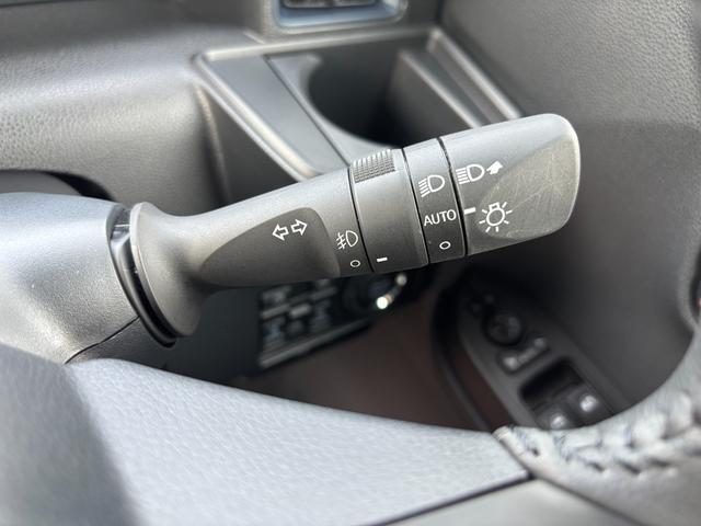 タントカスタムRS15インチアルミホイール キーフリーシステム プッシュボタンスタート オートエアコン(プッシュ式) フルLEDヘッドランプ オート格納式カラードドアミラー 本革巻ステアリングホイール(静岡県)の中古車