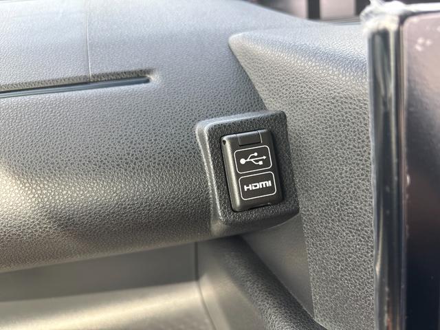 タントカスタムRS15インチアルミホイール キーフリーシステム プッシュボタンスタート オートエアコン(プッシュ式) フルLEDヘッドランプ オート格納式カラードドアミラー 本革巻ステアリングホイール(静岡県)の中古車