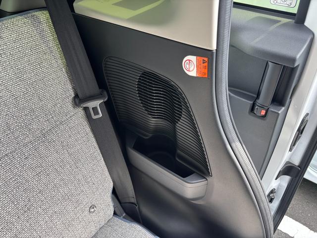ムーヴキャンバスストライプスG14インチフルホイールキャップ LEDヘッドランプ LEDフォグランプ ホっとカップホルダー 両側パワースライドドア キーフリーシステム プッシュボタンスタート UVカットガラス(静岡県)の中古車