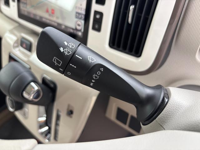ムーヴキャンバスＧメイクアップリミテッド　ＳＡIII１４インチフルホイールキャップ　ＬＥＤヘッドランプ　キーフリーシステム　両側パワースライドドア　オートエアコン（プッシュ式）　オートライト　置きラクボックス（静岡県）の中古車