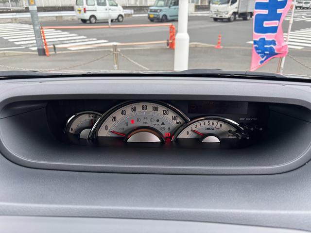 ムーヴキャンバスＧメイクアップリミテッド　ＳＡIII１４インチフルホイールキャップ　ＬＥＤヘッドランプ　キーフリーシステム　両側パワースライドドア　オートエアコン（プッシュ式）　オートライト　置きラクボックス（静岡県）の中古車