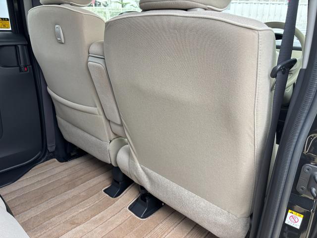 ムーヴキャンバスＧメイクアップリミテッド　ＳＡIII１４インチフルホイールキャップ　ＬＥＤヘッドランプ　キーフリーシステム　両側パワースライドドア　オートエアコン（プッシュ式）　オートライト　置きラクボックス（静岡県）の中古車