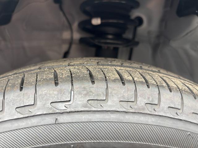 タントカスタムＸ１４インチアルミホイール　大型エアロバンパー　フルＬＥＤヘッドランプ　オート格納式カラードドアミラー　両側パワースライドドア　キーフリーシステム　プッシュボタンスタート（静岡県）の中古車