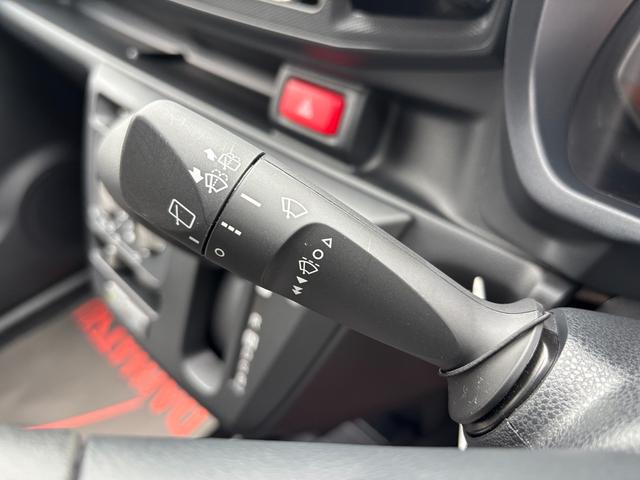 ミライースＬ　ＳＡIII１３インチフルホイールキャップ　マルチリフレクターハロゲンヘッドランプ　可倒式ドアミラー　自発光式デジタルメーターアンバーイルミネーションメーター　マニュアルエアコン（ダイヤル式）　キーレスエントリー（静岡県）の中古車