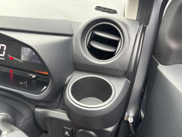 ミライースＬ　ＳＡIII１３インチフルホイールキャップ　マルチリフレクターハロゲンヘッドランプ　可倒式ドアミラー　自発光式デジタルメーターアンバーイルミネーションメーター　マニュアルエアコン（ダイヤル式）　キーレスエントリー（静岡県）の中古車