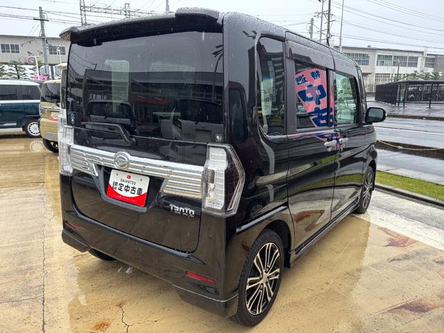 タント 中古車 カスタムＲＳ　トップエディションＳＡＩＩ１５インチアルミホイール　キーフリーシステム　両側パワースライドドア　オートエアコン（プッシュ式）　ＬＥＤヘッドラン　本革巻ステアリングホイール