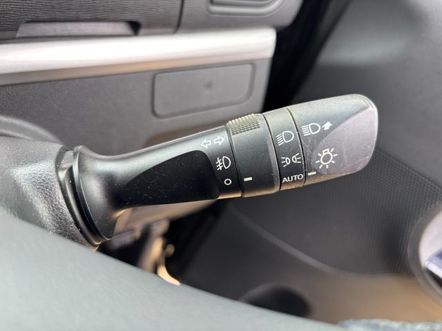 タントカスタムRS トップエディションSAII15インチアルミホイール キーフリーシステム 両側パワースライドドア オートエアコン(プッシュ式) LEDヘッドラン 本革巻ステアリングホイール(静岡県)の中古車