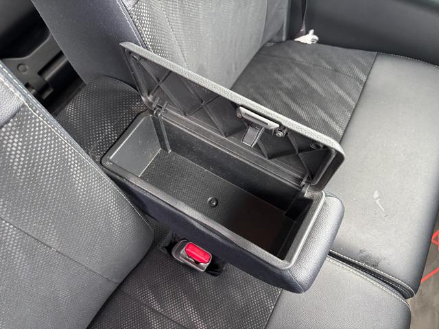 タントカスタムRS トップエディションSAII15インチアルミホイール キーフリーシステム 両側パワースライドドア オートエアコン(プッシュ式) LEDヘッドラン 本革巻ステアリングホイール(静岡県)の中古車