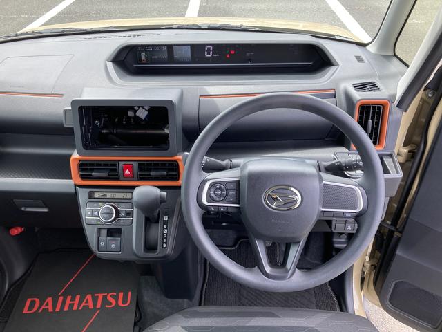 タントファンクロススマートアシスト　キーフリーシステム　ＬＥＤヘッドライト　両側パワースライドドア　コーナーセンサー　ミラクルオープンドア　シートバックテーブル（静岡県）の中古車