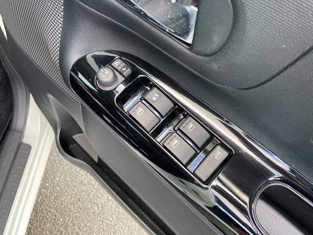 ムーヴキャンバスＧブラックアクセントリミテッド　ＳＡIII１４インチフルホイールキャップ　ＬＥＤヘッドランプ　キーフリーシステム　両側パワースライドドア　オートエアコン（プッシュ式）　オートライト　置きラクボックス（静岡県）の中古車