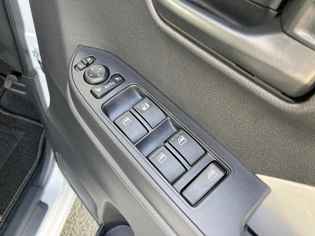 タントＸ１４インチフルホイールキャップ　フルＬＥＤヘッドランプ　オート格納式カラードドアミラー　左側パワースライドドア　ＴＦＴカラーマルチインフォメーションディスプレイ　フルファブリックシート（静岡県）の中古車