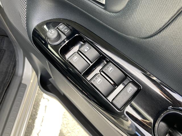 ムーヴキャンバスGブラックインテリアVS SAIII14インチフルホイールキャップ LEDヘッドランプ キーフリーシステム 両側パワースライドドア オートエアコン(プッシュ式) オートライト 置きラクボックス(静岡県)の中古車