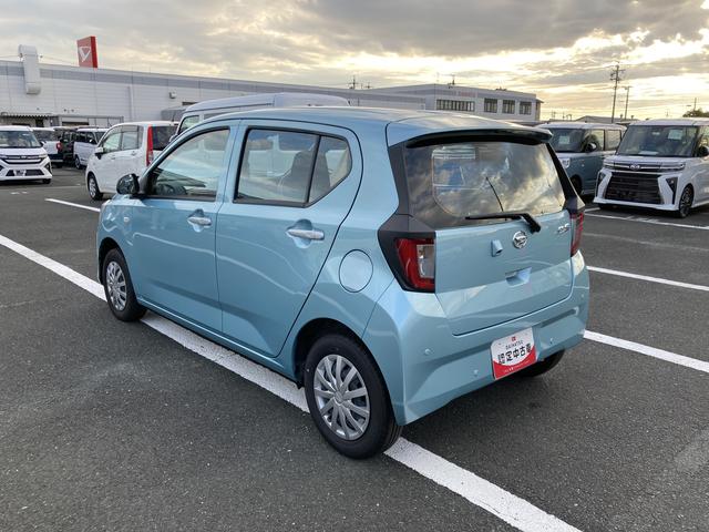 ミライースＬ　ＳＡIII１３インチフルホイールキャップ　マルチリフレクターハロゲンヘッドランプ　可倒式ドアミラー　自発光式デジタルメーターアンバーイルミネーションメーター　マニュアルエアコン（ダイヤル式）　キーレスエントリー（静岡県）の中古車