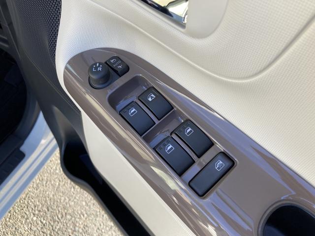 ムーヴキャンバスGメイクアップVS SAIII14インチフルホイールキャップ LEDヘッドランプ キーフリーシステム 両側パワースライドドア オートエアコン(プッシュ式) オートライト 置きラクボックス(静岡県)の中古車