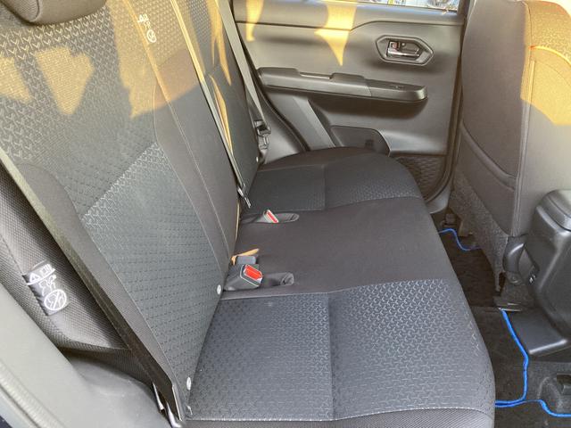 ロッキーX HEV16インチアルミホイール フルLEDヘッドランプ ドアアウターハンドル(ボディ同色) オートエアコン(プッシュ式) UVカットガラス キーフリーシステム プッシュボタンスタート(静岡県)の中古車